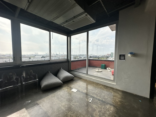 To Let Commercial Property for Rent in Woodstock Western Cape